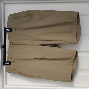 Under Armour Men Golf Shorts size 38